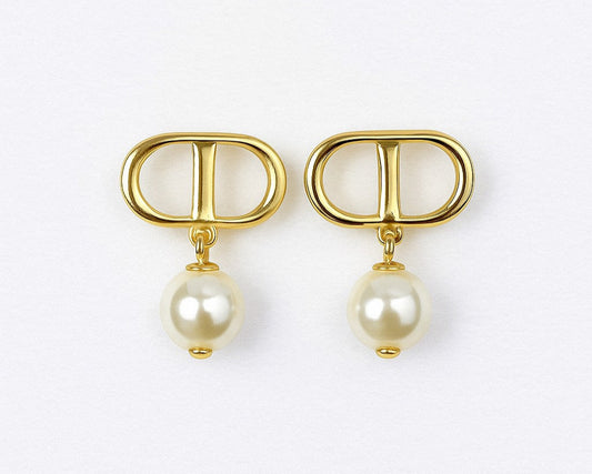 Celia Pearl | Earrings
